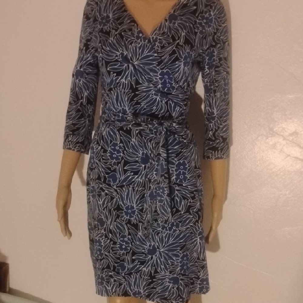 DVF Diane von Furstenberg Navy Floral Wrap Dress Sz 10 May Run Small & Fit Sz 8